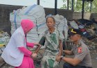 Siswa-Setukpa-Polri-Bantu-Mbah-Jumatin-di-Tulangan