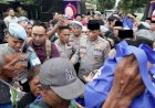 Ramadan-Berkah,-Kapolda-Jatim-Berbagi-Takjil-dan-Buka-Puasa-Bersama-Elemen-Masyarakat