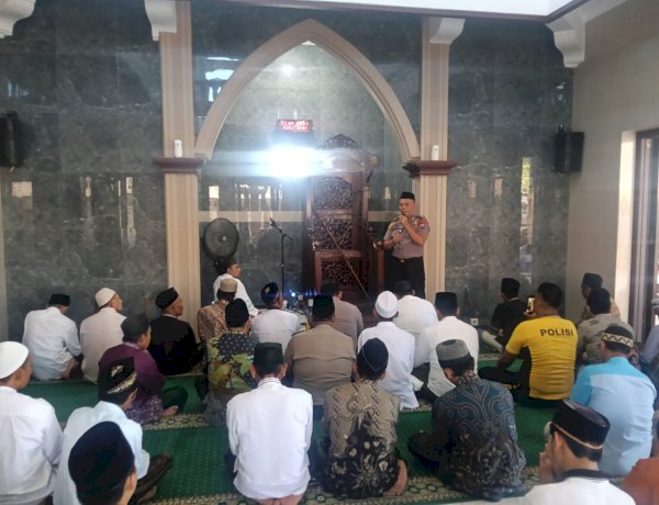 Kapolsek Jabon Gelar Safari Jumat, Jalin Sinergi Bersama Masyarakat