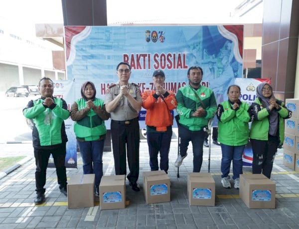 Hari Jadi ke-75 Humas Polri: Polda Jatim Gelar Baksos, Rangkul Ojol Jaga Kamtibmas dan Ruang Digital
