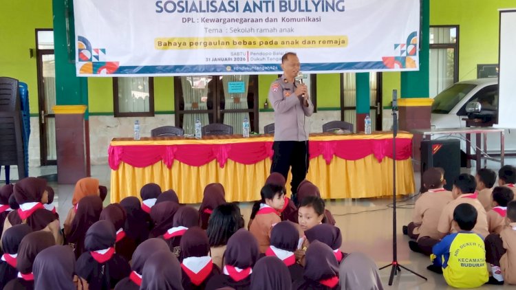 Kanit-Binmas-Polsek-Buduran-Edukasi-Pelajar-SD-Negeri-Dukuh-Tengah-Tentang-Anti-Bullying-dan-Bahaya-Pergaulan-Bebas