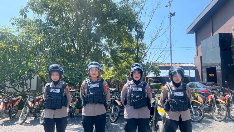 Polwan-Polresta-Sidoarjo-Intensifkan-Patroli,-Wujudkan-Kamtibmas-Tetap-Kondusif