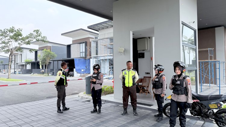 Berikan-Rasa-Aman,-Polwan-Jenggala-Presisi-Polresta-Sidoarjo-Patroli-Sasar-Sekolah-hingga-Perkantoran