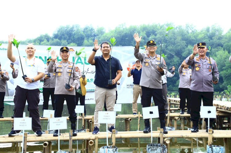 HUT Humas Polri Ke-72 Dirayakan Dengan Gerakan Pelestarian Lingkungan