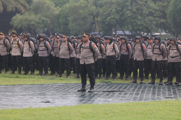 Kapolda Jatim Berangkatkan 1.013 Personel Amankan Pemilu 2024