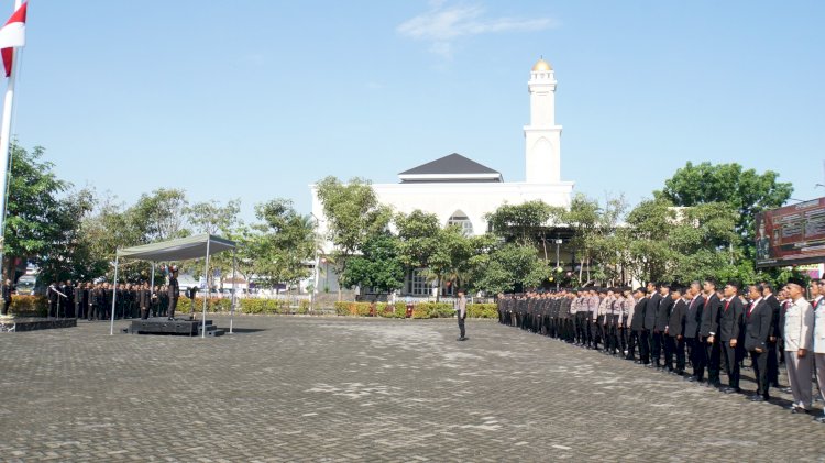 Polresta Sidoarjo Gelar Upacara Bela Negara Ke-76