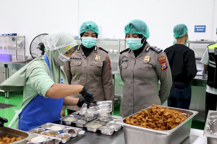 Pastikan MBG Higienis Polres Tulungagung Uji Food Safety di SPPG